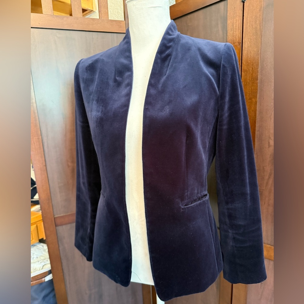 J.CREW 365 Going Out Velvet Blazer size 6 - Picture 2 of 9